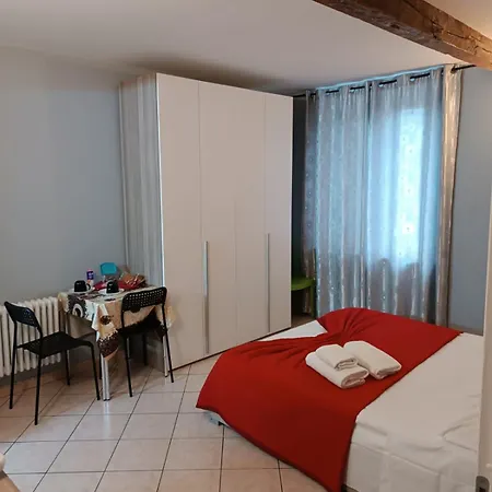 Emilia Via Emilia Ovest 224 Apartmán *